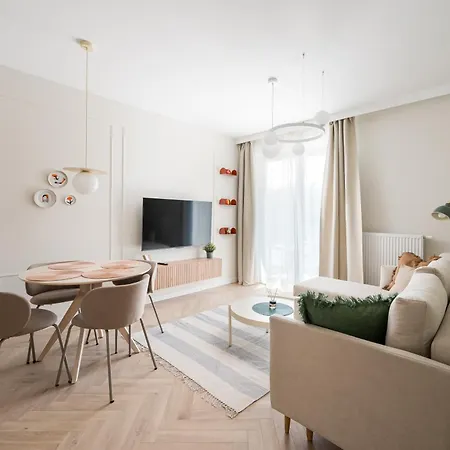 Malinova Leaf By Bookinghost Apartament Warszawa